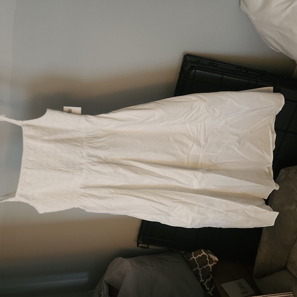 White smocked-top Old Navy midi dress - NWT